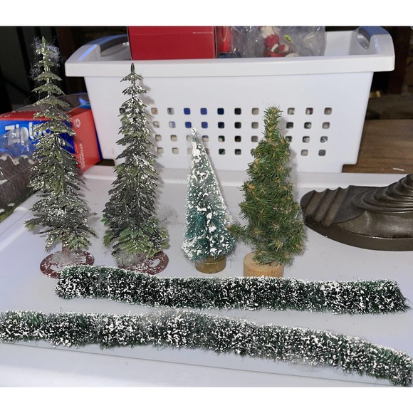 Vintage Flocked Bristle Bottle Brush & Plastic Christmas Village Trees Lot 4M - Picture 10 of 11